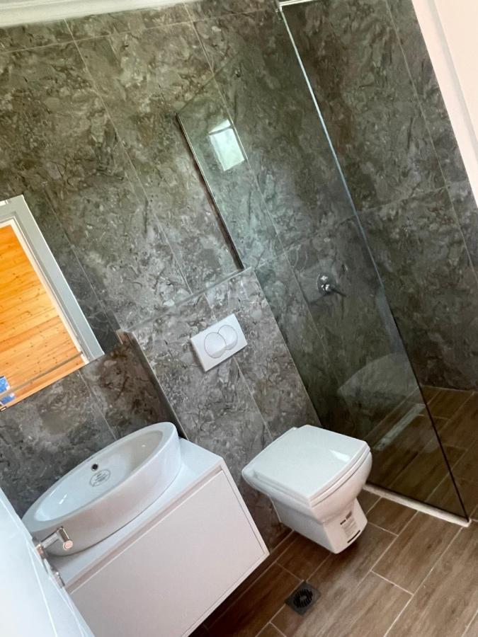 Bujtina Siar Hotel Pogradec Kültér fotó