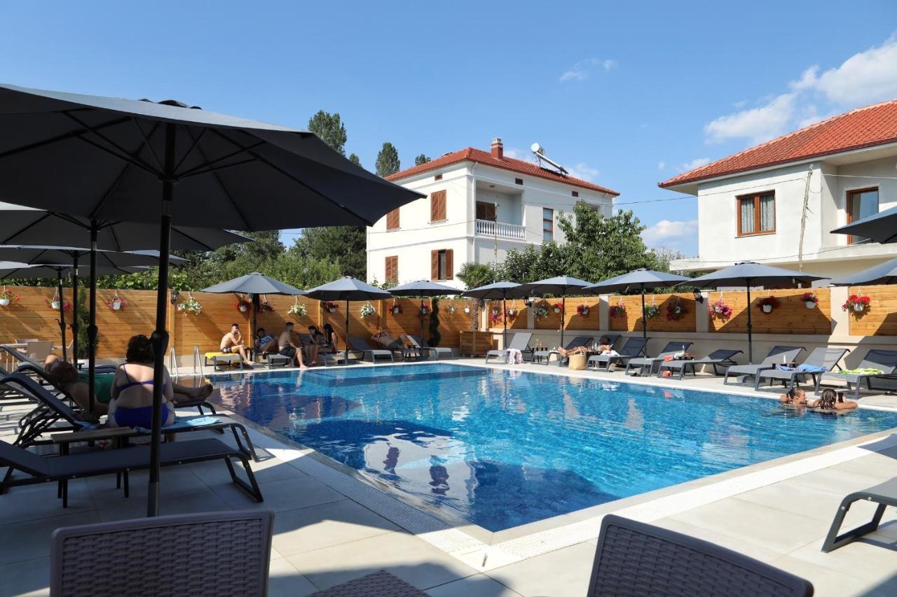Bujtina Siar Hotel Pogradec Kültér fotó